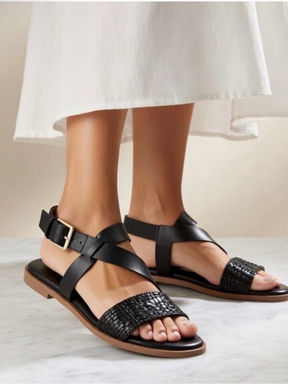 Cole Haan Women's Findra
Strappy Sandals Black Leather 9.5
